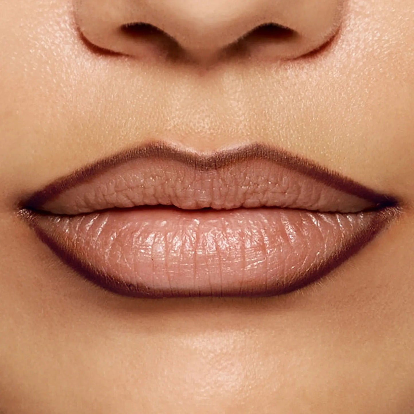 Easy Glide Lip Liner — Creamy, Blendable Color with Smooth Application-CU